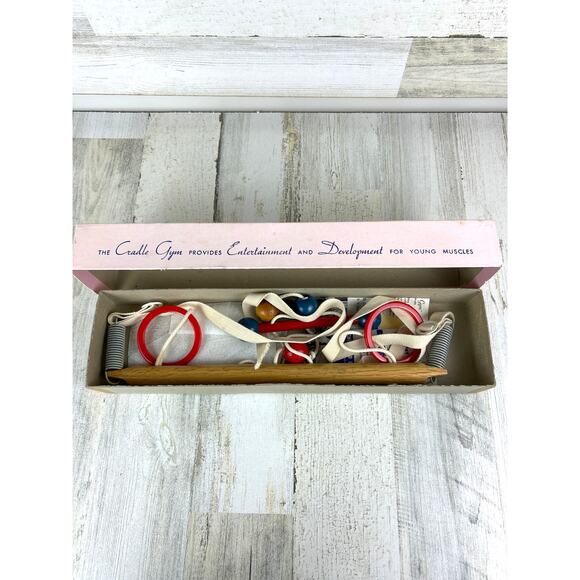 Vintage 1943 Wooden Nursery Cradle Gym Mobile Childhood Interests Mint - Picture 3 of 5